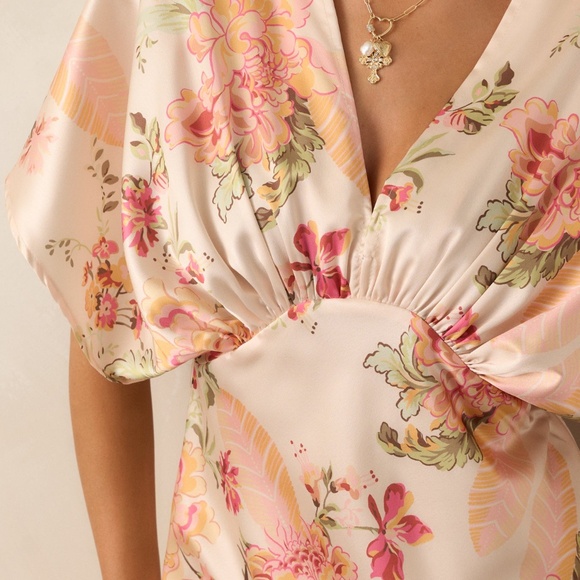 Red Dress Frames Of Bliss Beige Floral Maxi Dress Size SS / Beige - Picture 2 of 3